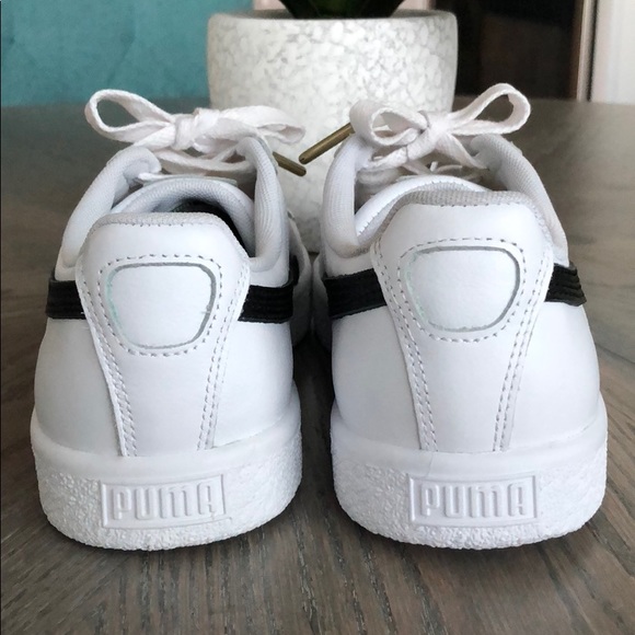 💗SOLD💗Puma Clyde Core Foil Women’s Sneakers - Picture 6 of 7